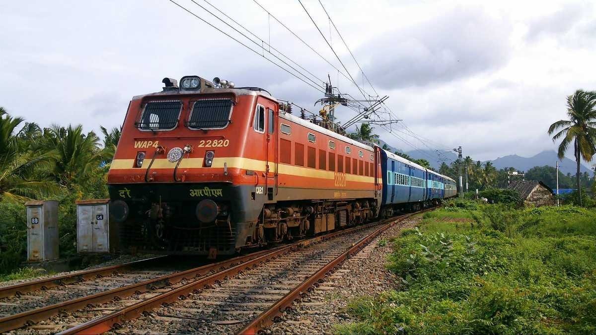 कोडरमा: ट्रेन की चपेट में आने से 70 वर्षीय बुजुर्ग की मौत, पुलिस जांच में जुटी