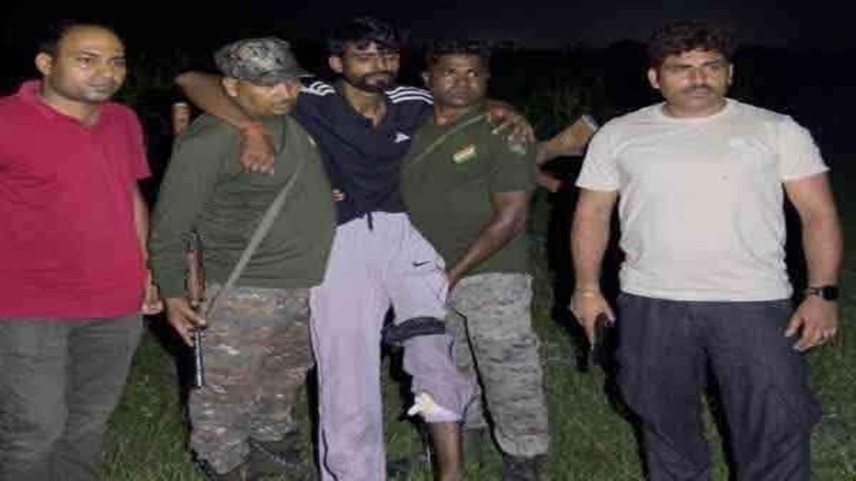 बड़कागांव गोलीकांड: पुलिस से पिस्तौल छीन फायरिंग कर भागा आरोपी, पैर में लगी गोली