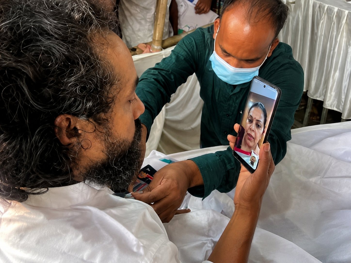 वीडियो कॉल पर मंत्रियों से बातचीत के बाद देवेंद्र की दो टूक, कहा- लिखित मिले आश्वासन नहीं तो जारी रहेगा आंदोलन