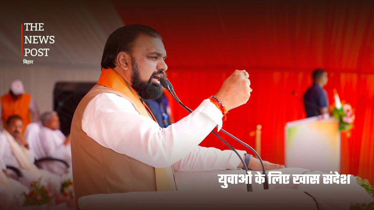 बिहार में गूंजा देशभक्ति का रंग, मुख्यमंत्री सम्राट चौधरी ने निकाली भव्य तिरंगा यात्रा - Photo 7