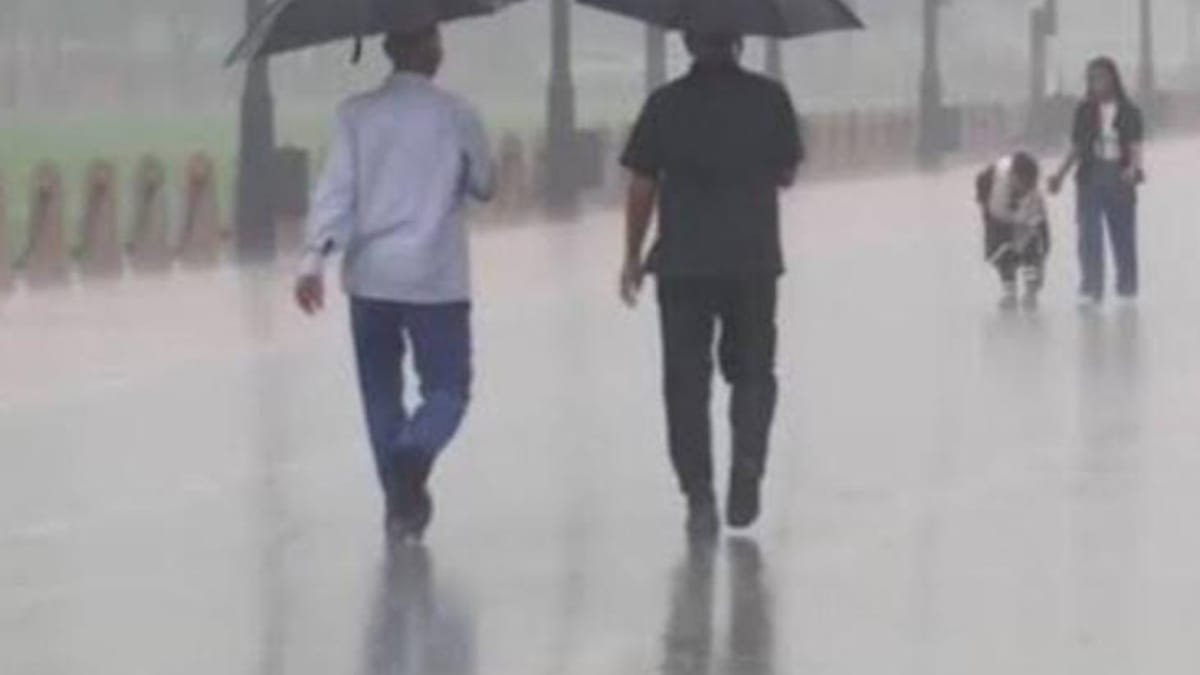 Weather Alert: झारखंड में अगले 4 दिन तक नहीं थमेगा बारिश का दौर, आंधी तूफ़ान से सावधान रहने की हिदायत