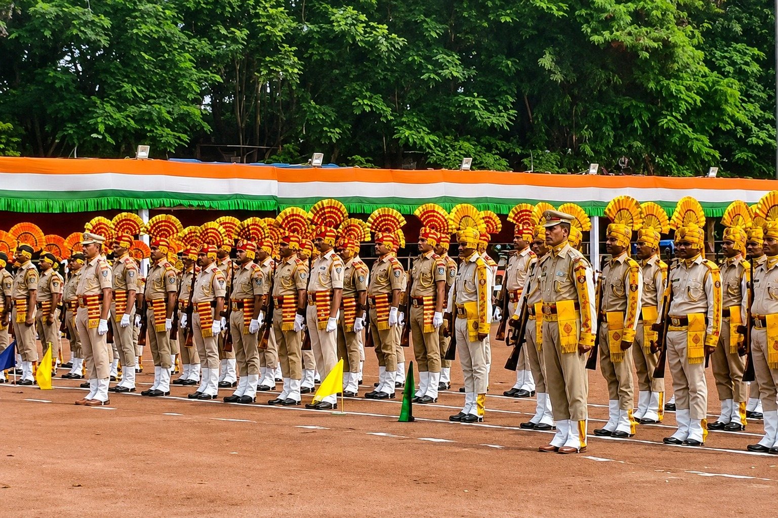 कोरोना वैक्सीन के 12 डोज लेने वाले 84 वर्षीय ब्रह्मदेव मंडल को पुरैनी थाने से मिली बेल