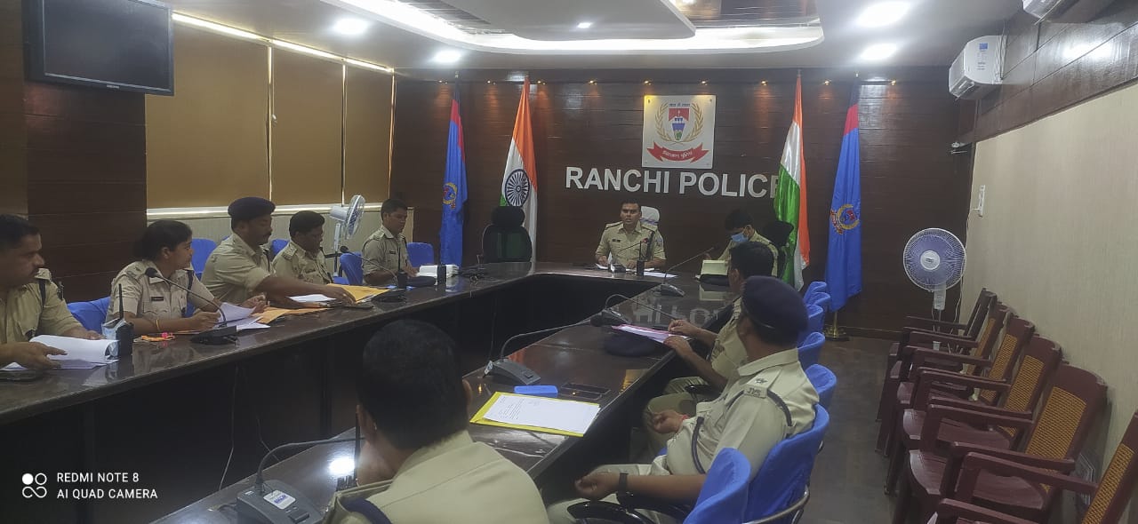 सरहुल और रामनवमी को लेकर पुलिस अधिकारियों ने की बैठक, उपद्रवियों पर 107 के तहत कार्रवाई का आदेश