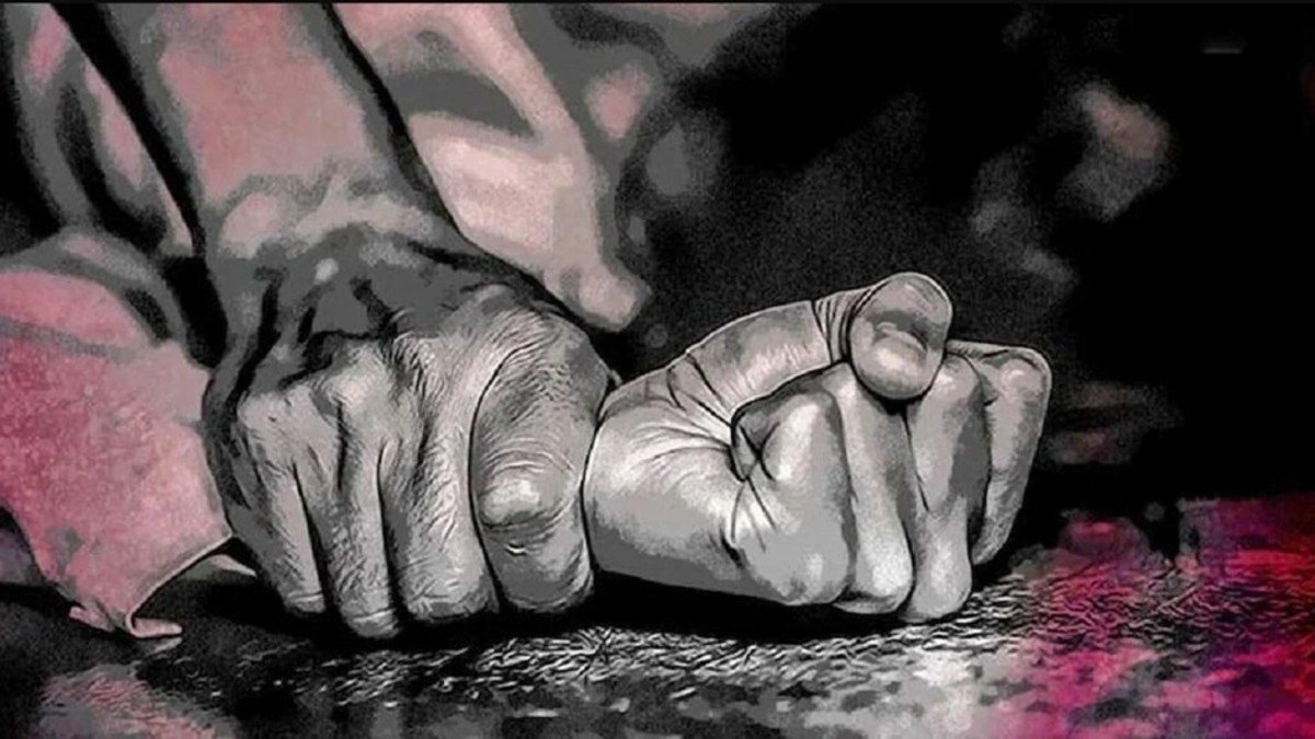जंगल में लकड़ियां चुनने गई गई थी नाबालिग, लौटते वक़्त हुआ सामूहिक दुष्कर्म, दो आरोपी फरार