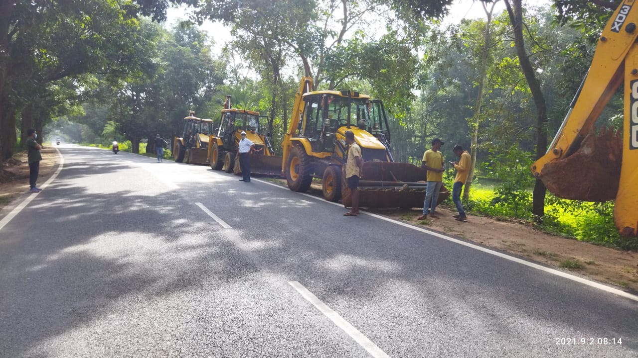 जिला परिवहन पदाधिकारी  के अगुवाई में चला वाहन जांच अभियान, 6 वाहन जब्त