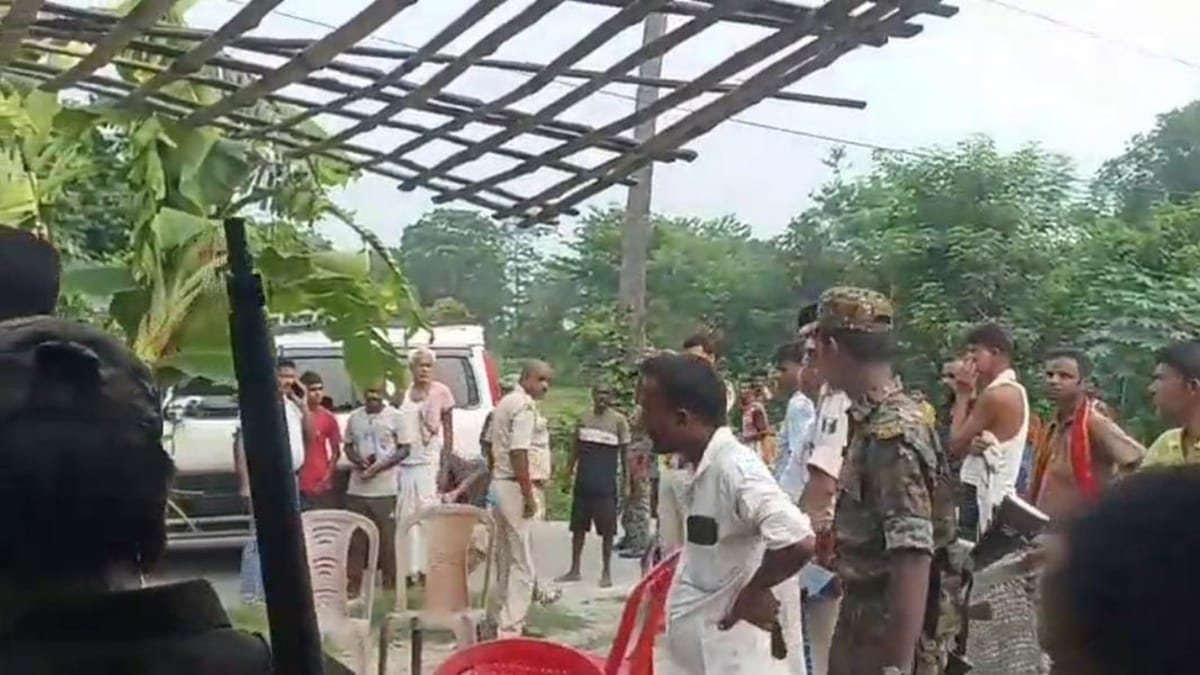 मुजफ्फरपुर: घर के दरवाजे पर चढ़कर पट्टीदार ने शख्स को मार दी गोली, इलाके में सनसनी  