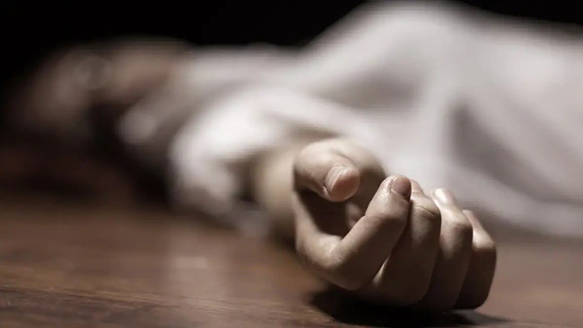 बोकारो में रेलवे ट्रैक से युवक का शव बरामद, सिर और धड़ हुए अलग