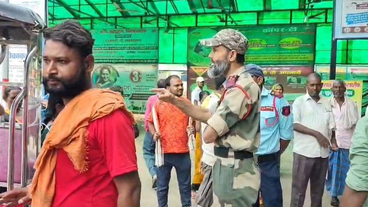 रणक्षेत्र में तब्दील हुआ नालंदा का मॉडल अस्पताल, बच्चे की मौत के बाद परिजनों ने जमकर काटा बवाल