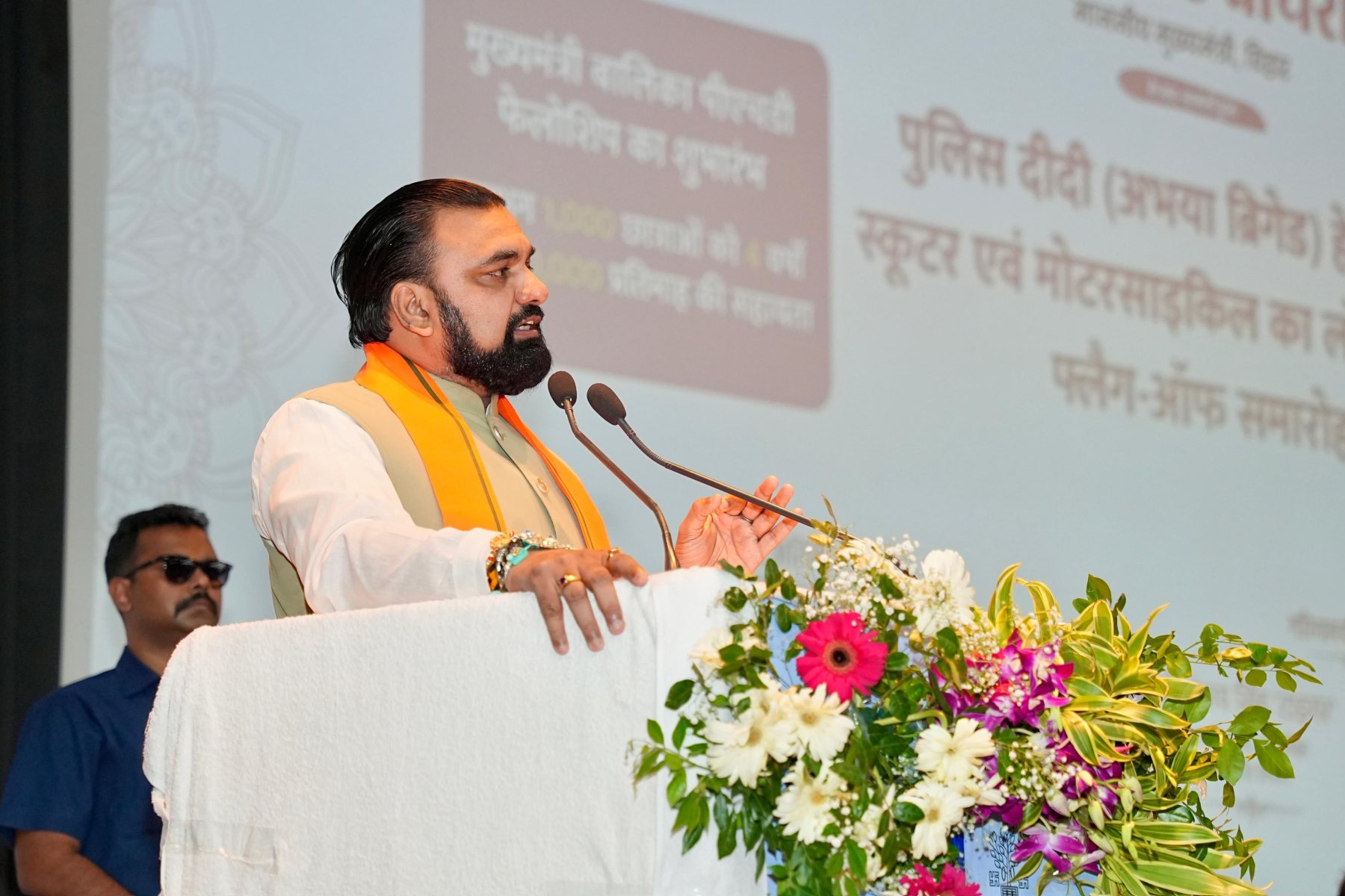 रक्षाबंधन पर बिहार सरकार का बड़ा ऐलान, बिहार में 10 लाख महिलाओं के घर लगेगा सोलर, बिल होगा कम 