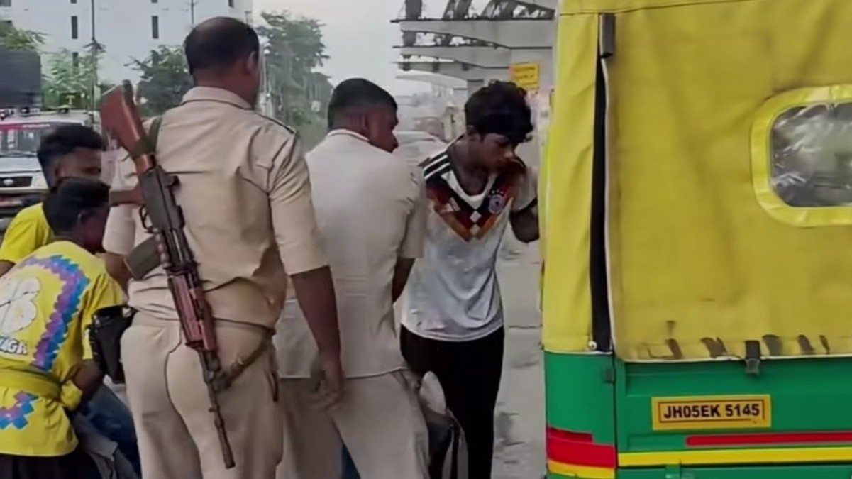 जमशेदपुर: एनएच पर अज्ञात वाहन की चपेट में आई बाइक, चांडिल के युवक की मौत