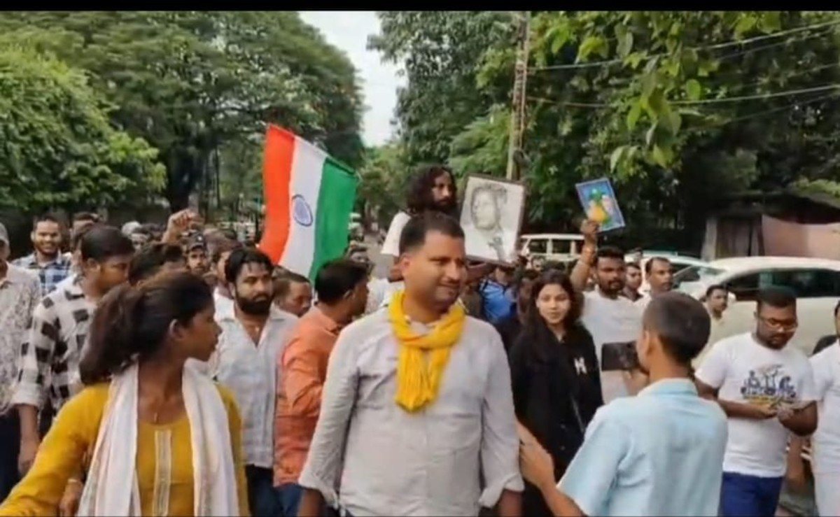 देवेंद्र नाथ महतो की "भर्ती सुधार यात्रा" को धनबाद में मिला अपार समर्थन, जयराम महतो विवाद पर क्या कहा, पढ़िए 
