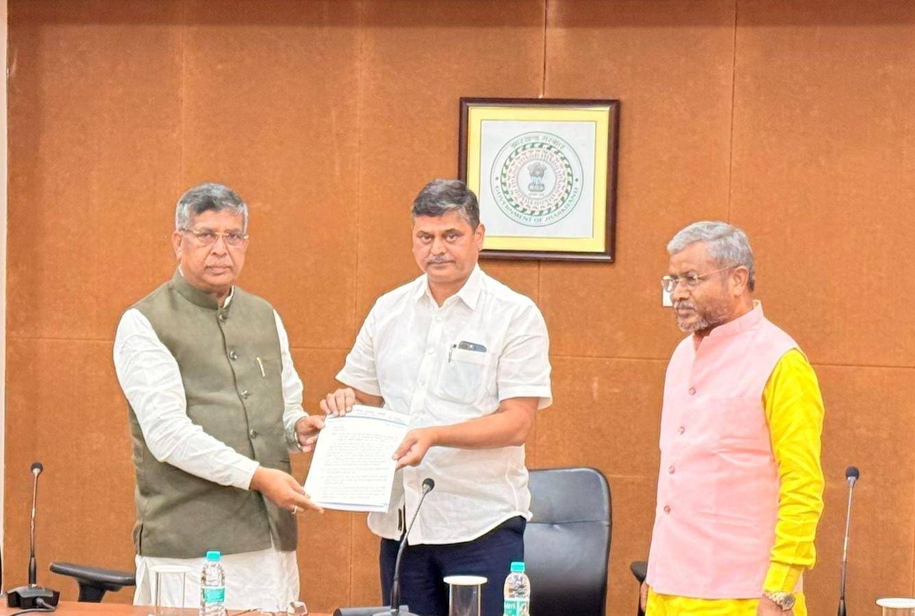 JPSC-JSSC विवाद: छात्रों पर दर्ज केस वापस,सीबीआई जांच की मांग,भाजपा ने मुख्य सचिव से की मुलाकात    