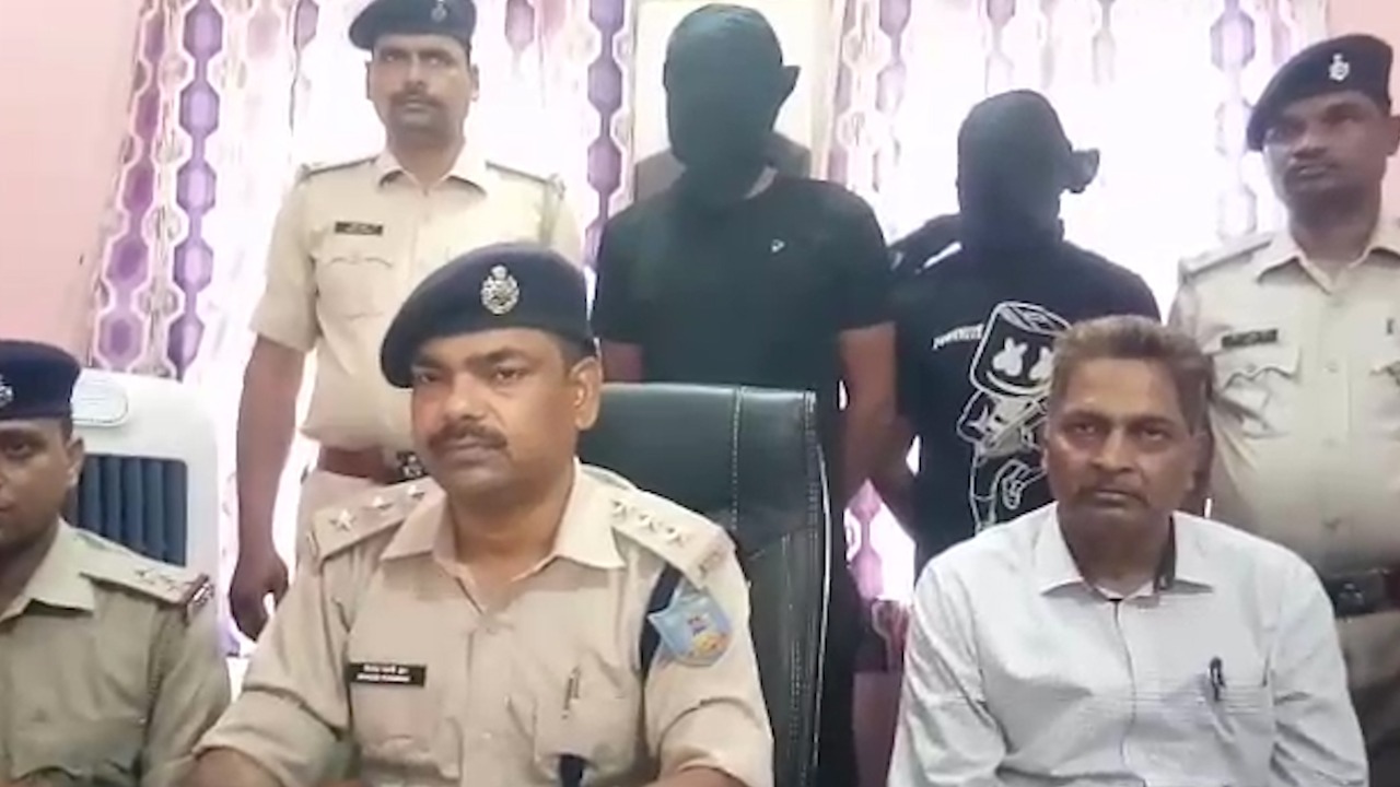 लक्जरी लाइफ जीने के लिए करते थे लूट , तीन नाबालिग समेत पांच गिरफ्तार