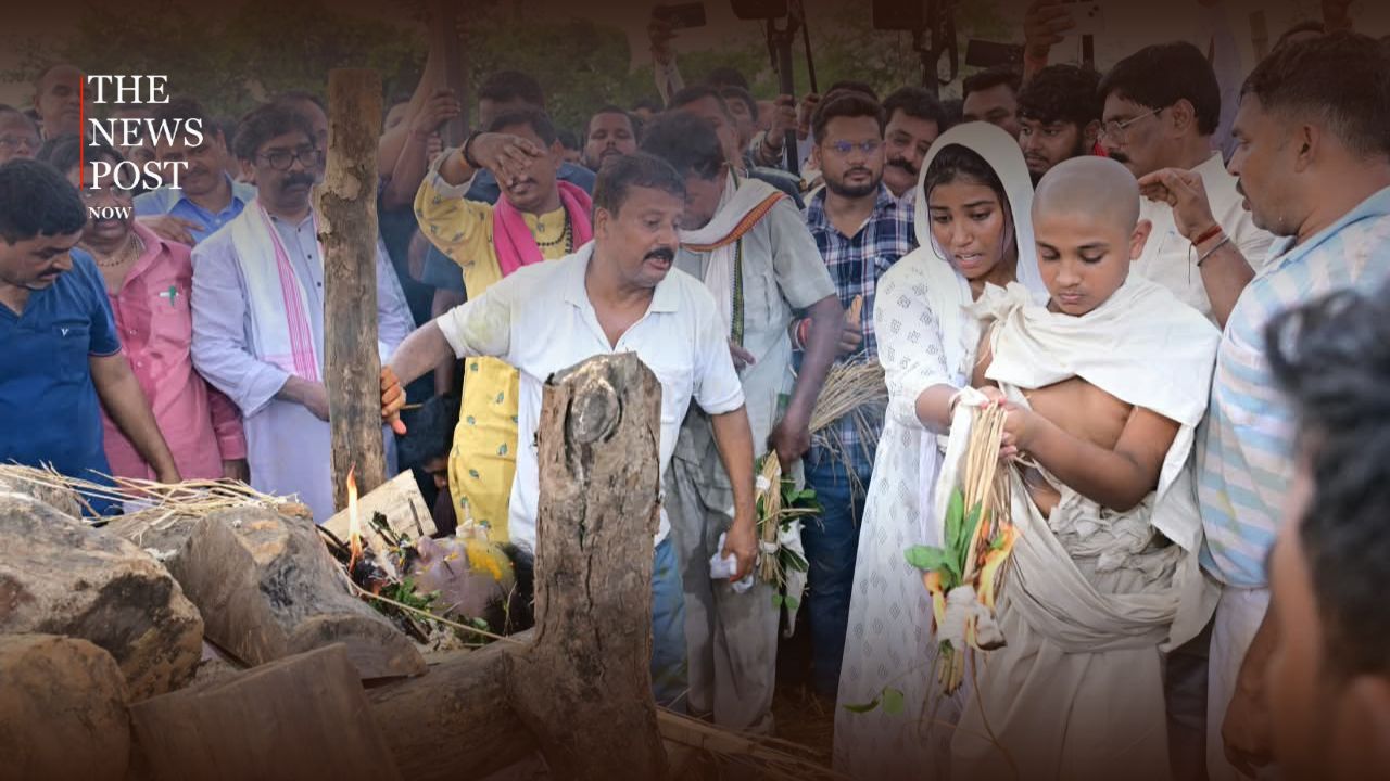 अचानक थम गई जिंदगी… नम आंखों से सुदिव्य कुमार सोनू को अंतिम विदाई, मुख्यमंत्री हेमंत सोरेन ने दिया कंधा
