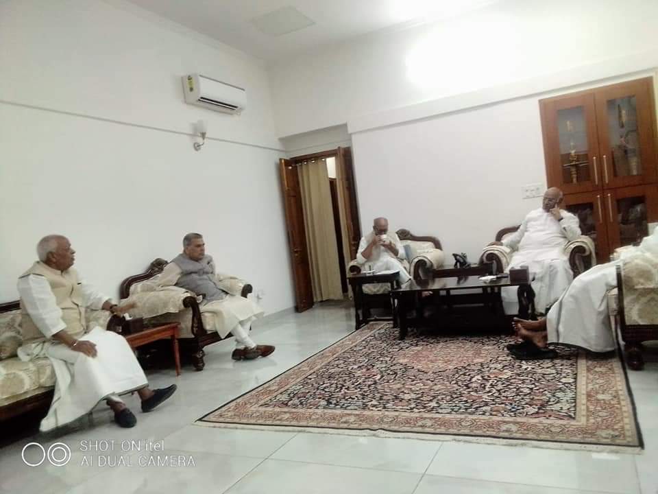 इंटक  विवाद : दिल्ली बैठक में ददई दुबे के तेवर दिखे तल्ख़, बेनतीजा रही कवायद