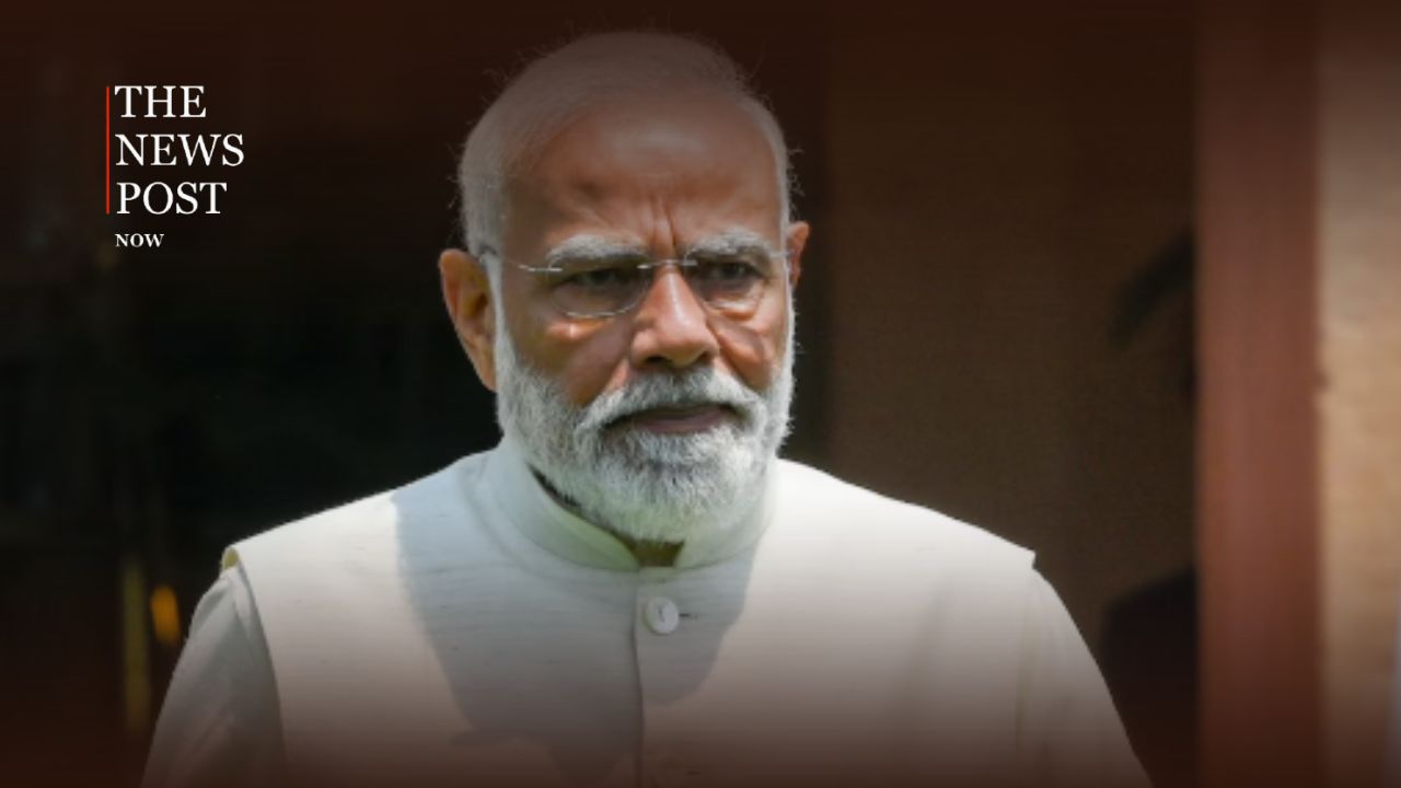 PM मोदी के जन्मदिन पर जानिए केंद्र सरकार की 10 प्रमुख योजनाएं और उनके फायदे