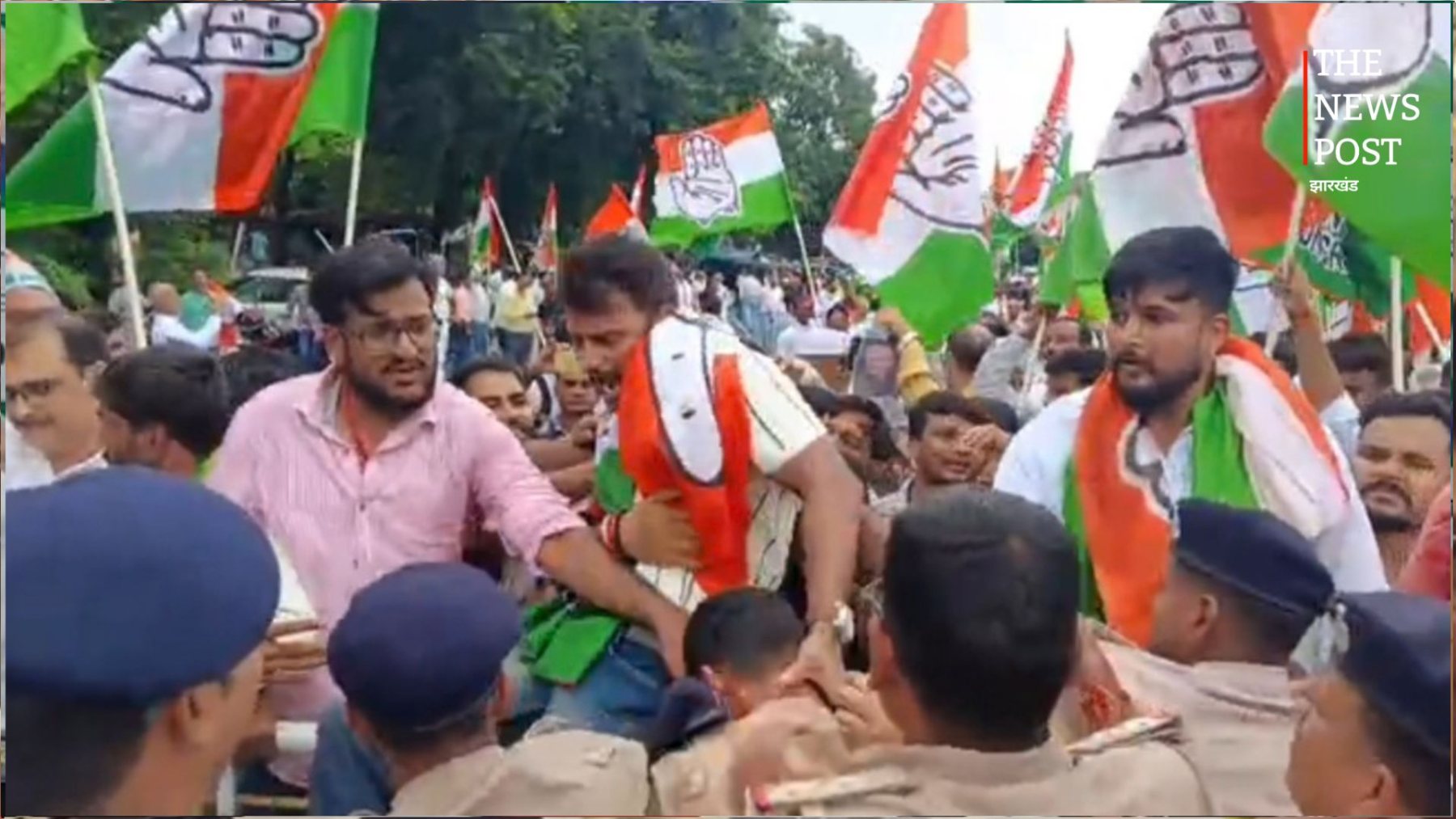 SIR को लेकर पटना में कांग्रेस का हल्ला बोल, CEC ज्ञानेश कुमार के इस्तीफे की मांग