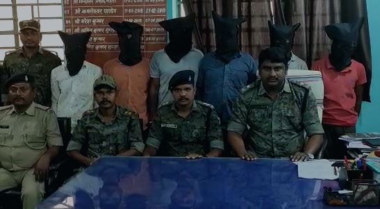 बिजली तार और स्क्रैप चोरी करने के आरोप में छह चोर गिरफ्तार, तीन टन तार बरामद