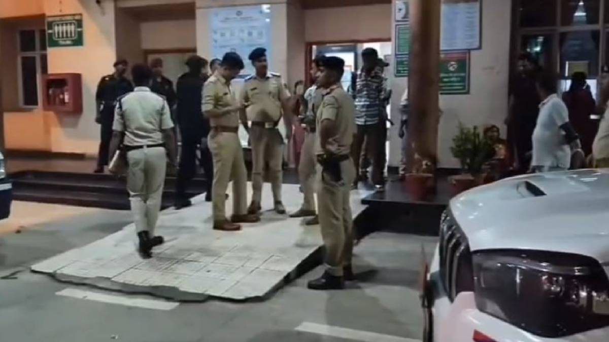 महिला सिपाही के पति को किसीने मार दी गोली..! मौके पर मिली पत्नी की सर्विस रिवाल्वर  