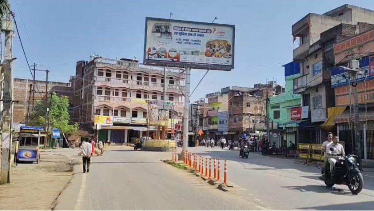 ओबीसी बंद का गुमला में व्यापक असर, सड़क से बाजार तक सन्नाटा
