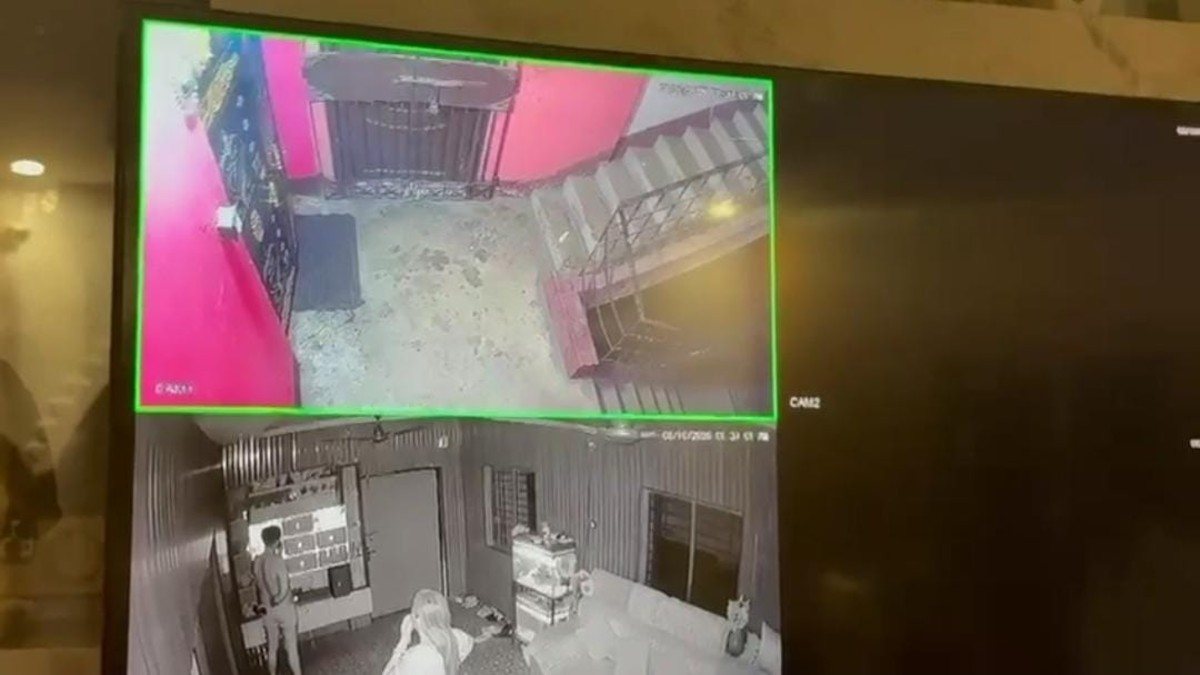 आदित्यपुर में घर में घुसकर हुई तोड़फोड़, गाड़ी और CCTV कैमरे भी तोड़े, जान से मारने की धमकी का आरोप