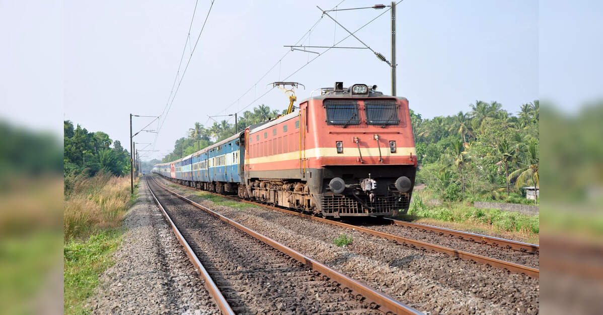 Big Information: जानिए धनबाद में नॉन-इंटरलॉकिंग की वजह से आपकी कौन-कौन सी ट्रेन होगी प्रभावित ?