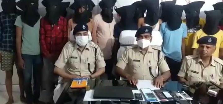 देवघर साइबर पुलिस की एक और बड़ी सफलता, 18 साइबर अपराधी गिरफ्तार