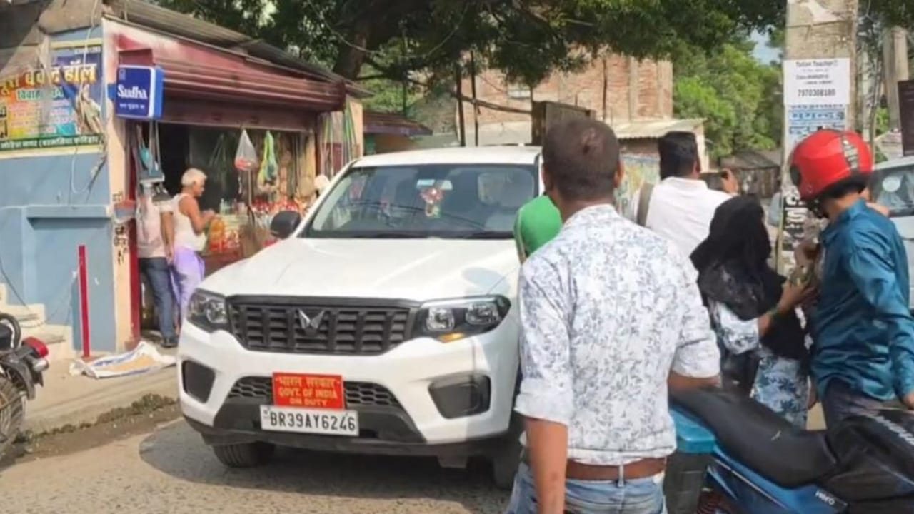 बिहार में लंबी है भ्रष्ट सरकारी कर्मियों की फेहरिस्त, एक्जीक्यूटिव इंजीनियर के ठिकानों से मिले करोड़ों की संपत्ति के दस्तावेज