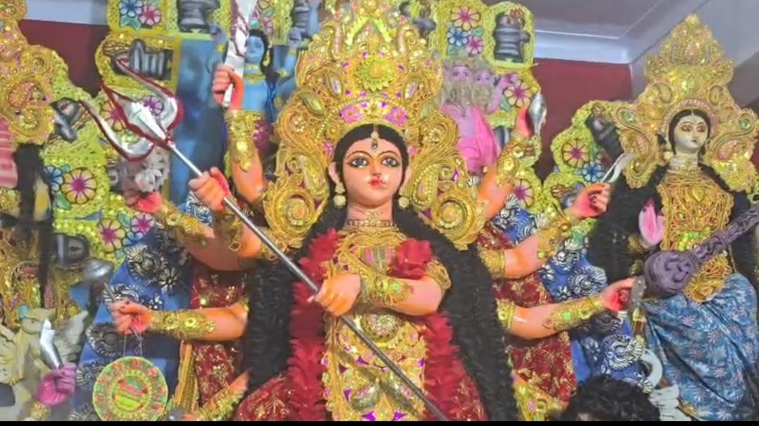 महासप्तमी पर बेलवरण अनुष्ठान के साथ मां दुर्गा का आह्वान, भक्ति में डूबी उपराजधानी