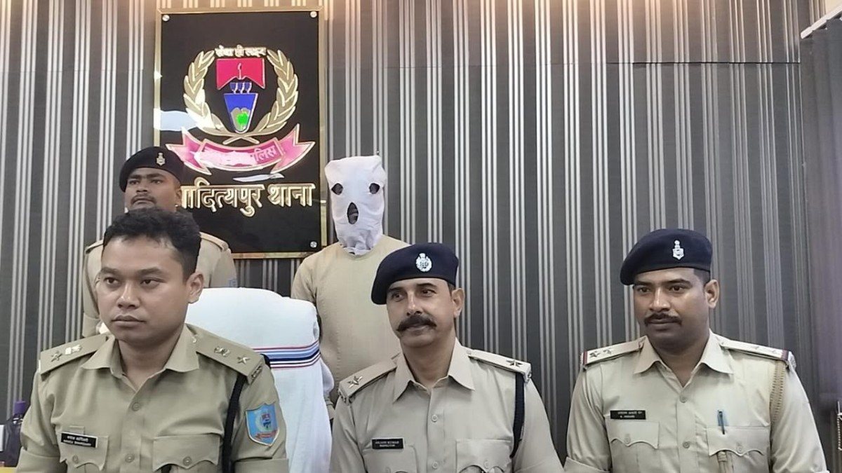 हथियार के बल पर ज्वेलरी दुकान में लूटकांड घटना को दिया था अंजाम, कुख्यात आरोपी बिहार से हुआ गिरफ्तार