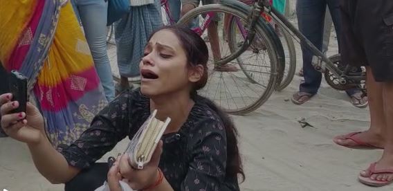 मिस्ड कॉल से हुआ प्यार, प्रेमी ने दिया धोखा तो प्रेमिका ने सड़क पर किया खूब ड्रामा