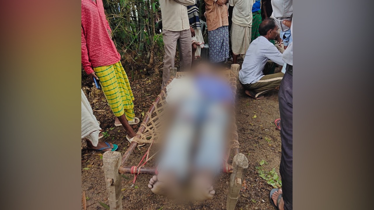 फुटबॉल मैच देखने गए युवक का पेड़ से झूलता मिला शव, हत्या संदेह