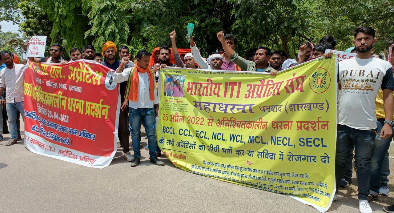 रेगुलर नहीं तो कॉन्ट्रैक्ट पर ही रख लीजिये हुजूर, आगे नहीं रखना था तो एक साल खटाया क्यों !