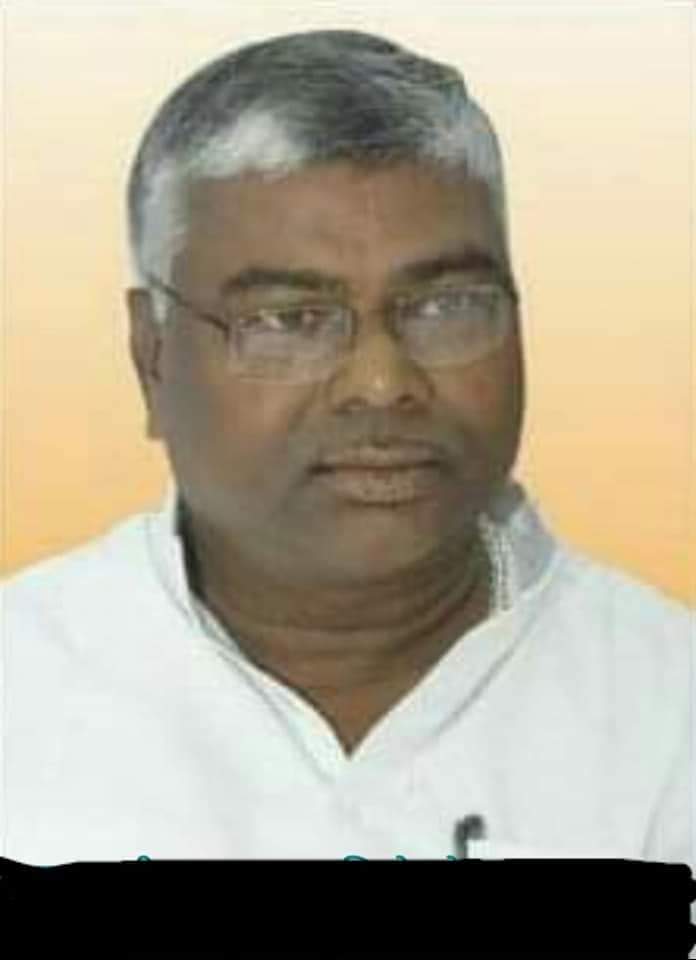 झामुमो विधायक  मथुरा महतो  को पार्टी ने थमाया शोकॉज नोटिस 