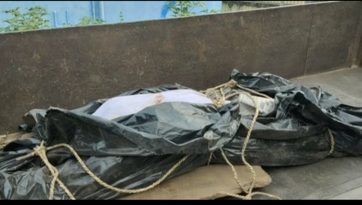 विक्षिप्त ने पत्नी की गला रेत की हत्या, फिर खुद का गला काट आत्महत्या का किया प्रयास