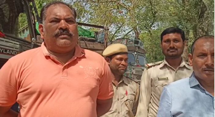 फर्जी चालान पर कोयला तस्करी जारी, अवैध कोयला लदा 5 ट्रक जब्त