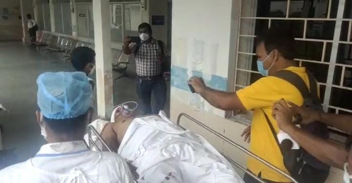 जमशेदपुर में अपराधियों ने एक बार फिर दी पुलिस को चुनौती, विहिप नेता को मारी दिनदहाडे़ गोली