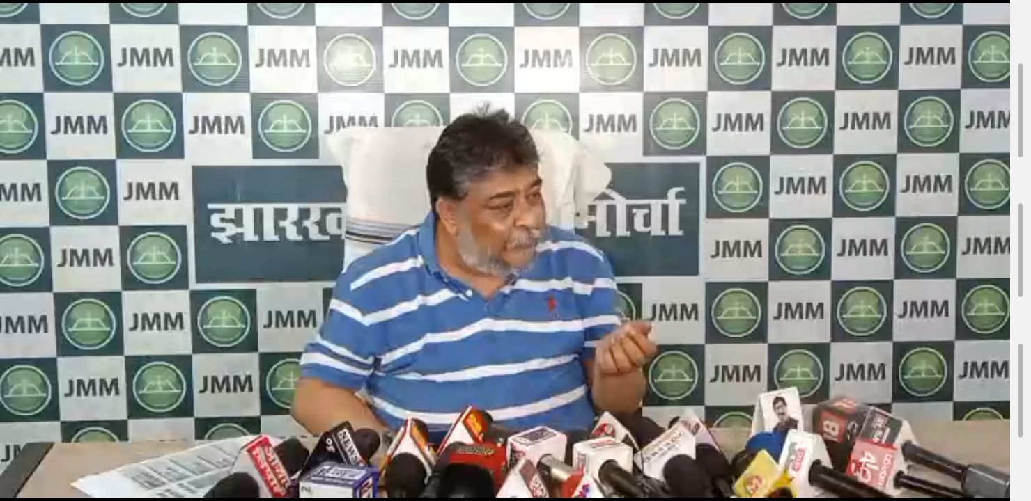 "हेमंत छत्तीसगढ़ से होते तो आरोप नहीं लगता, भाजपा के लोग झारखंडी मुख्यमंत्री पचा नहीं पा रहे"