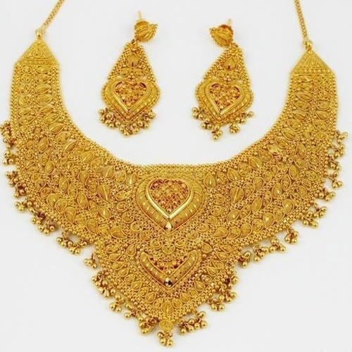 अक्षय तृतीया पर जमकर हुई खरीददारी, लाइटवेट गहनों की रही डिमांड